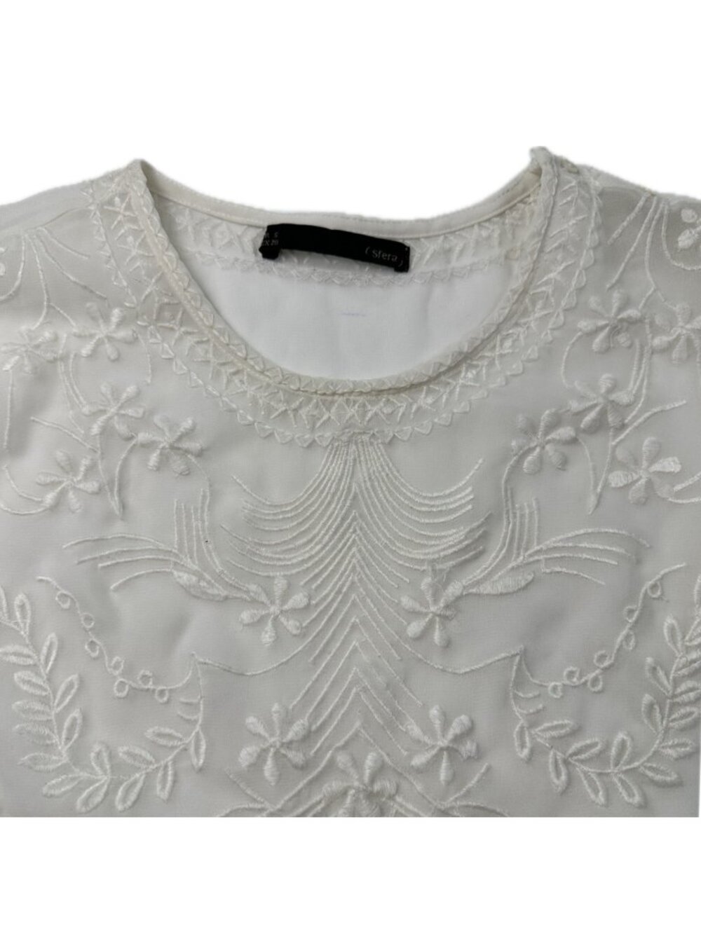 Sfera Women’s White Floral Embroidered Boho T-shirt Top Size S
